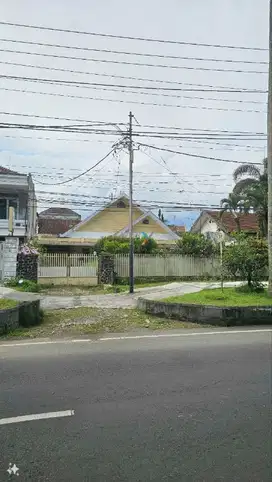 Disewakan Rumah Usaha di Poros Dieng Malang