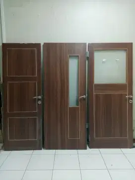 Dijual Pintu bekas kantor