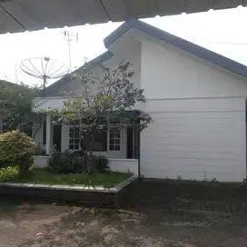 Dijual Villa Indo Alam di Jl Raya Puncak, Cipanas, Cianjur, Jawa Barat