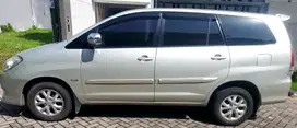 Toyota Kijang Innova 2010 Diesel