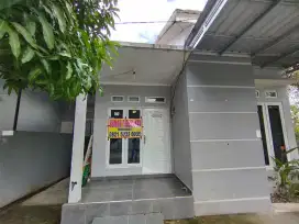 Disewakan rumah 2 KT dan 2 KM