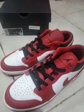 Sepatu air jordan low ukuran 40