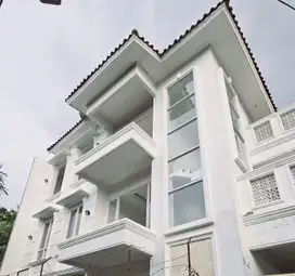 Rumah Bagus Di Jl Kenanga, Depsos Veteran  Jakarta Selatan