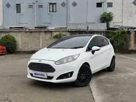 Pajak Panjang - Ford Fiesta 1.5 S Bensin-AT 2014