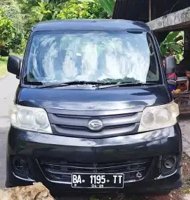 Daihatshu Luxio bensin 2011