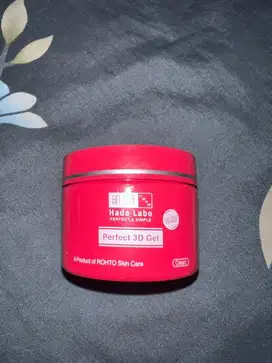 Hadalabo perfect 3d gel