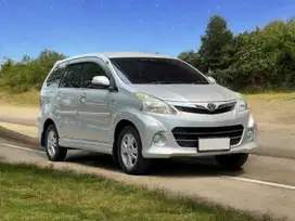 Toyota Avanza 2014  Veloz 1.5 AT