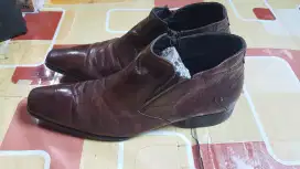 sepatu kerja kondangan versace