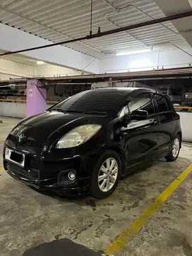 TOYOTA YARIS E MATIC 2013