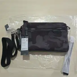 Tas Tumi Harrison Sherman Crossbody/Clutch