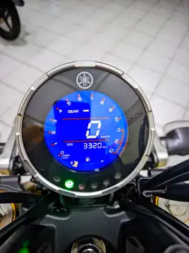 Yamaha XSR 155 Tahun 2023 warna hitam