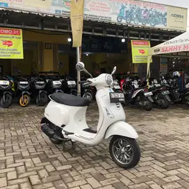 VESPA LX125 IGET 2024