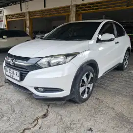 HRV E 2015 Automatic Putih