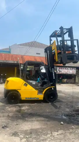 Forklift Komatsu 3,5 Ton,Matic,Tiang 3 Meter,Seri FD35-10,Tahun 2019