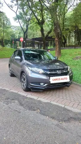 Honda HRV 1.5L Type S AT 2017 Abu2 like New