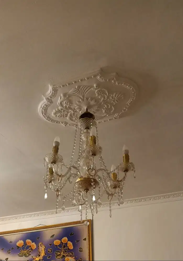 Lampu Gantung Kristal  6 Bola Lampu
