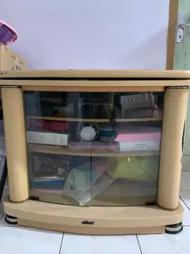 MEBEL MEJA TV BEKAS