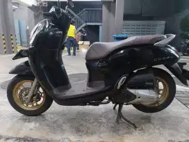 SCOOPY PRESTIGE 2021