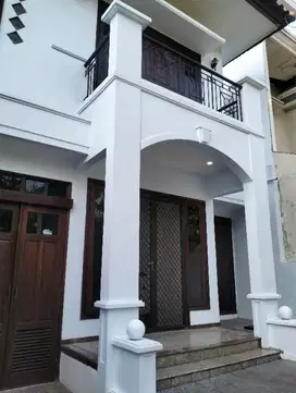 Dikontrakkan Villa Bukit Mas