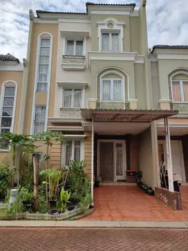 Dijual cepat  Rumah 3 lantai di Gading Serpong, Cluster Samara, Banten