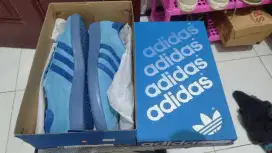 ADIDAS BALI SIZE 44 NEW BNIB