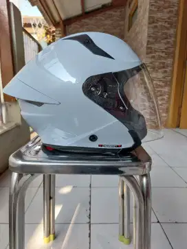 Helm KYT TTR JET