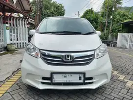 Honda Freed 1.5 E Automatic/At 2012 Kondisi Super Terawat