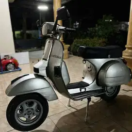 Vespa p200xe Spartan