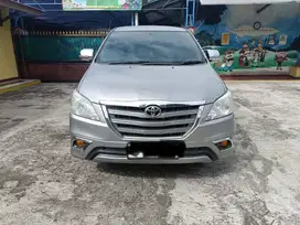 DIJUAL CEPAT KIJANG INNOVA KM RENDAH BUTUH CEPAT