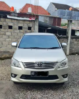 Dijual Grand Innova 2012 At