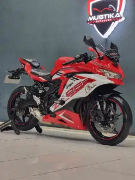 LIKE NEW CONDITION‼️ KAWASAKI ZX25R ABS  2021 EDISI MERAH PUTIH MULUS