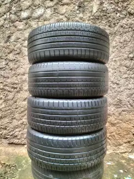 BAN 225/50 R18 ACCELERA PHI-R