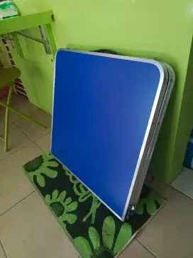 Meja lipat aluminium