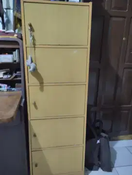 Lemari cabinet kayu