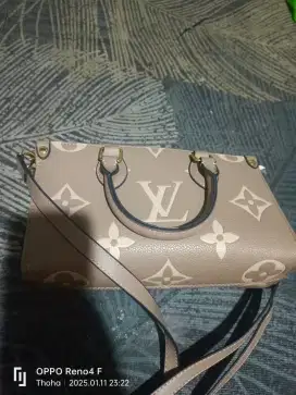 Louis Vuitton full tag