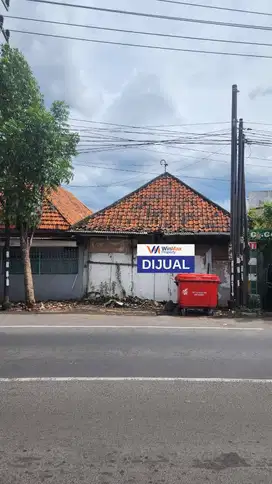 Di bawah harga pasar Dijual Rumah hitung tanah di nol jl raya Mastrip