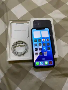 iPhone 11 64GB seken iBox Lengkap Ori !