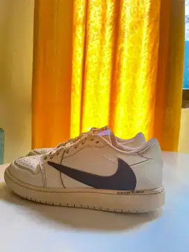 Nike sepatu wanita