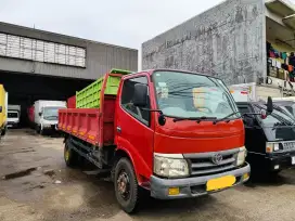 Toyota Dyna 110ET 6 Roda Bak Besi 2012