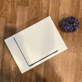 Macbook Air M3 13 INCH 8/256GB Midnight