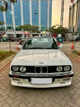 BMW E30 325 Convertible 1993