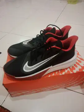 Sepatu nike baru size 47