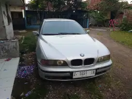 BMW E39 523i MT