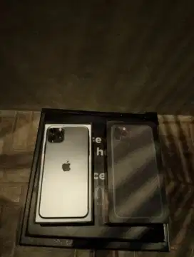 Iphone 11 pro max 256gb jelas baru murah