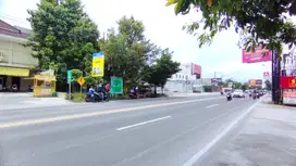 Tanah Pinggir Jalan Raya Colomadu Solo Strategis