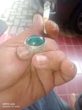 Batu bacan pemanis jari tangan