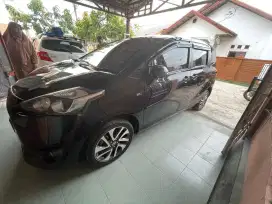 Toyota Sienta V M/T