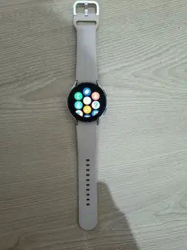 Samsung Galaxy Watch 4