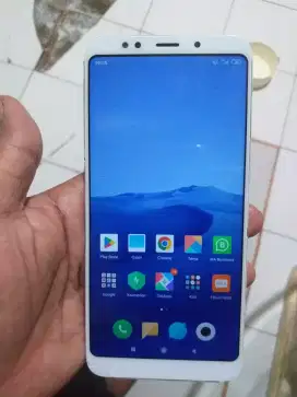 Redmi 5 plus 4/64 BACA DULU