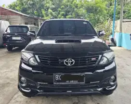 Toyota Fortuner VNT TRD A/T SOLAR 2015